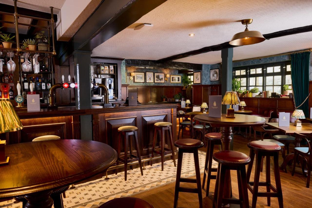 Salisbury Arms Hotel Гертфорд Екстер'єр фото